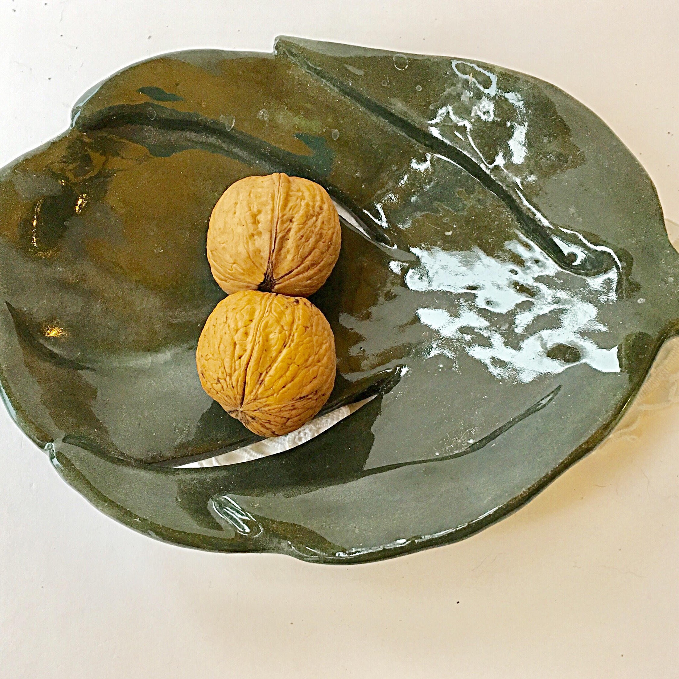 Green Ceramic Cheeseplant Leaf - Dish - Side Bowl - Serving Dish - Trinket Dish - Kitchen - Dining Room Dish - Multi-use Dish - Nut Dish