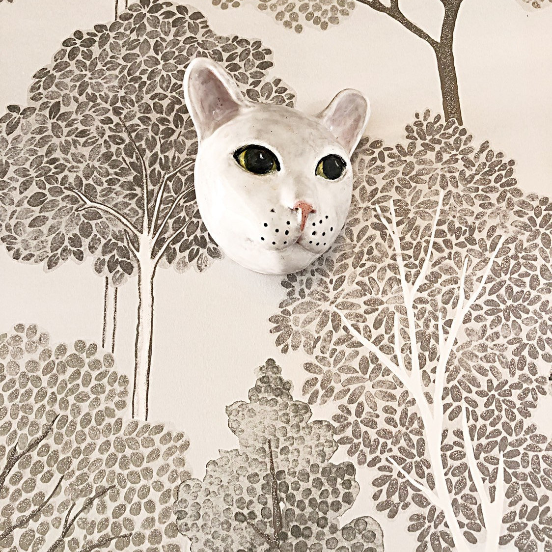 White Cat Face - Ceramic Expression